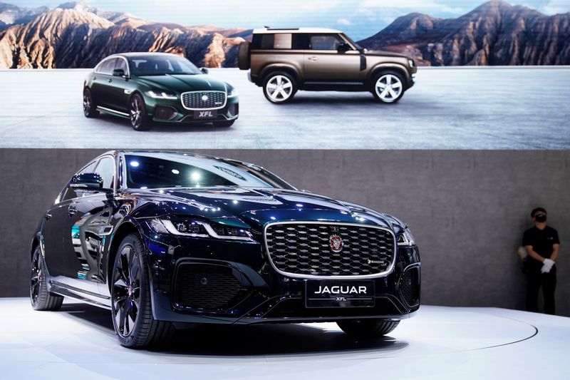 &copy; Reuters. FILE PHOTO: A Jaguar XFL vehicle is seen displayed at the Jaguar Land Rover booth during a media day for the Auto Shanghai show in Shanghai, China April 19, 2021. REUTERS/Aly Song/File Photo
