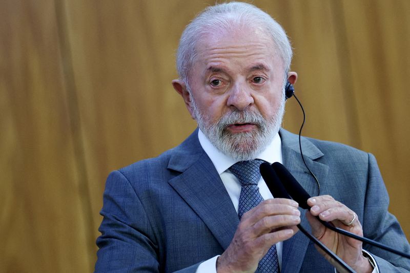 Lula rebate Trump e diz que Brasil responderá com reciprocidade elevação de tarifas dos EUA