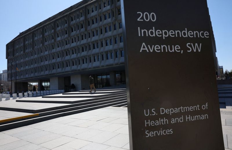 US health department widens immigrant benefit restrictions