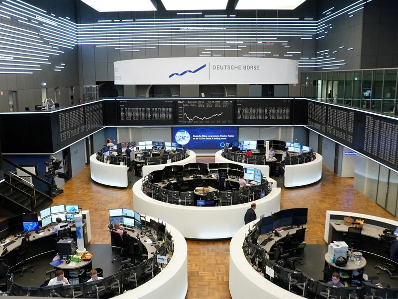 &copy; Reuters. FILE PHOTO: The German DAX share price index graph is displayed at the stock exchange in Frankfurt, Germany, June 12, 2025.  REUTERS/Staff/File Photo