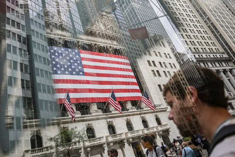 Wall St treads water amid fresh tariff threats; data, earnings eyed
