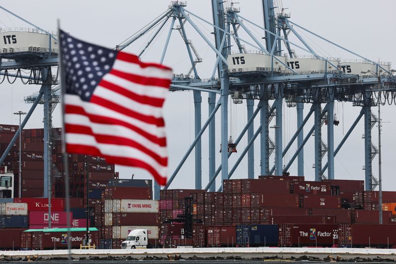 &copy; Reuters. Porto de Long Beachn11/07/2025. REUTERS/Daniel Cole