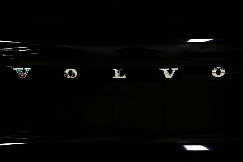 Volvo Cars books $1 billion impairment charge due to tariffs, launch delays