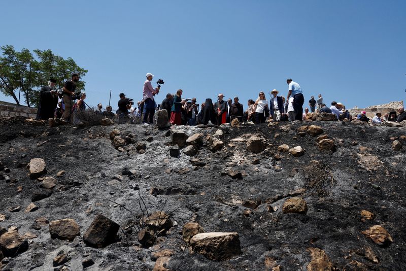 Clerics accuse West Bank settlers of attacking Christian sites