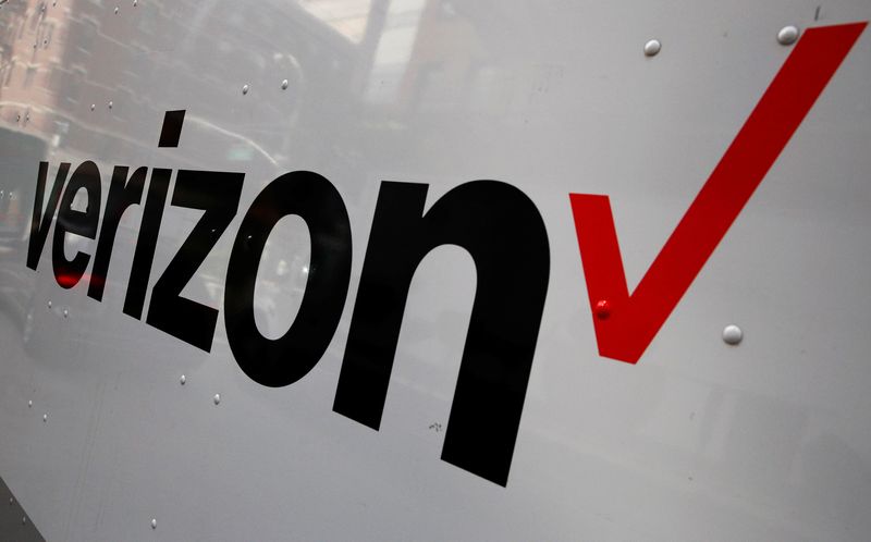&copy; Reuters. FILE PHOTO: The Verizon logo is seen on the side of a truck in New York City, U.S., October 13, 2016.  REUTERS/Brendan McDermid/File Photo