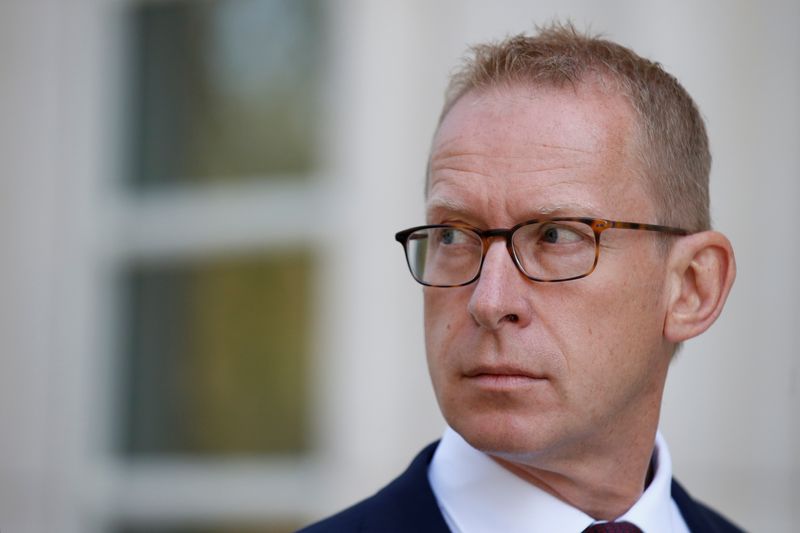 &copy; Reuters. FILE PHOTO: Mark Johnson, a British citizen who at the time of his arrest was HSBC's global head of foreign exchange cash trading, exits following a hearing at the U.S. Federal Court in Brooklyn, New York, U.S., August 29, 2016. REUTERS/Brendan McDermid/