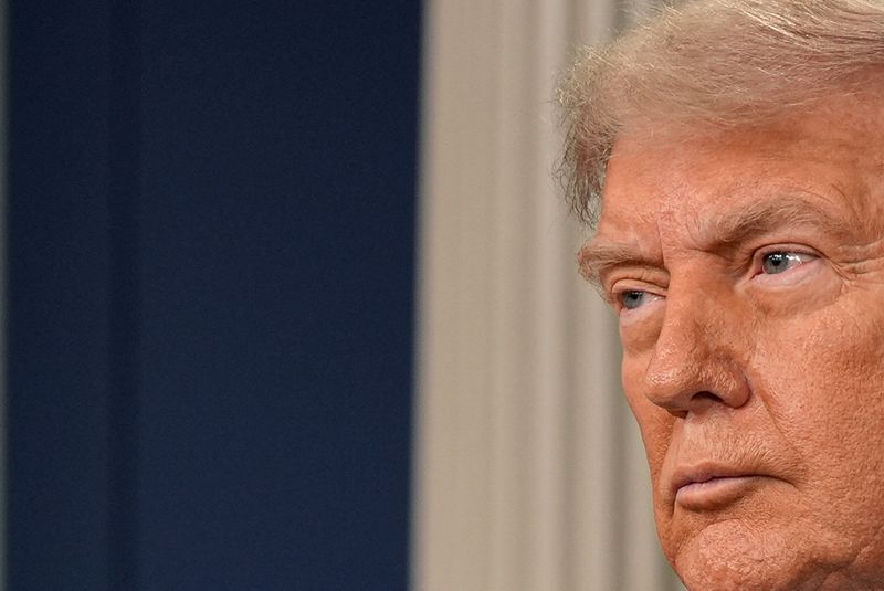 &copy; Reuters. FILE PHOTO: U.S. President Donald Trump speaks to the media, after the U.S. Supreme Court dealt a blow to the power of federal judges by restricting their ability to grant broad legal relief in cases as the justices acted in a legal fight over President D