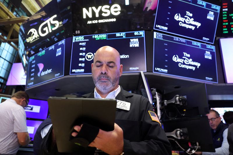 Nasdaq, S&P 500 hit fresh records as trade talks, tech earnings in focus