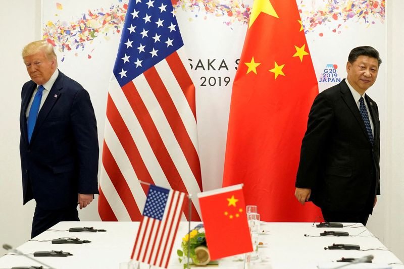 &copy; Reuters. Presidentes dos EUA, Donald Trump, e da China, Xi Jinping, em encontro durante reunião do G20 em 2019, em Osaka, no Japãon29/06/2019 REUTERS/Kevin Lamarque