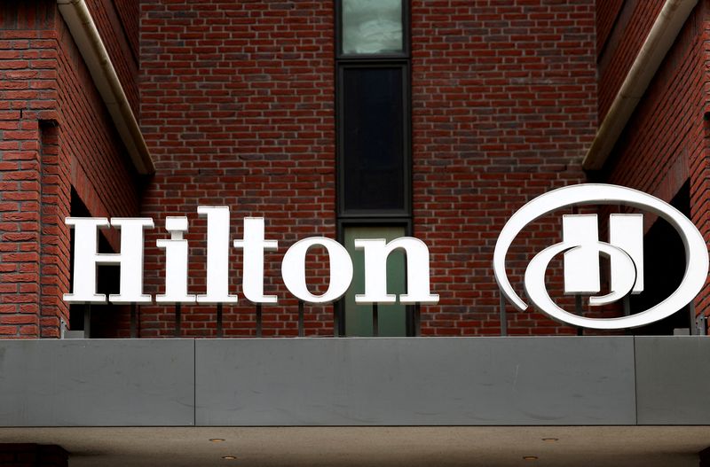 &copy; Reuters. Logo do Hilton em hotel da rede em Haia, na Holandan30/04/2024 REUTERS/Piroschka van de Wouw