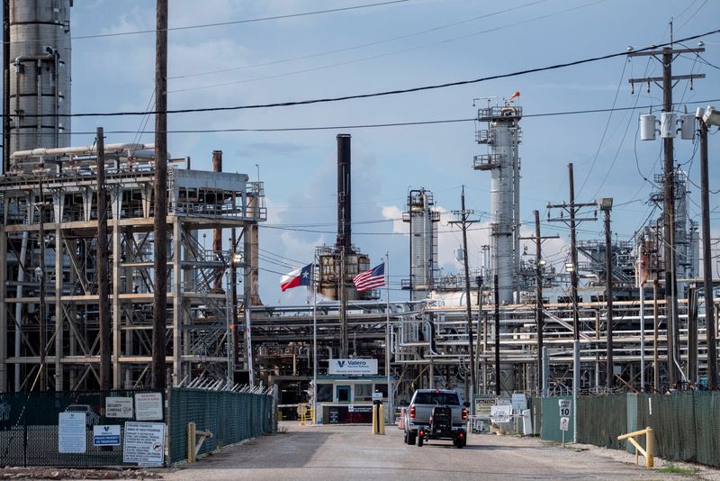 US refiners may see Q2 profit recover on stronger diesel margins 