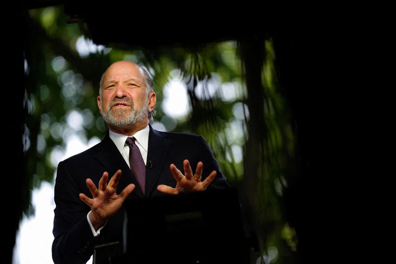 &copy; Reuters. Secretário de Comércio dos EUA, Howard Lutnick, durante entrevista na Casa Branca, em Washingtonn11/06/2025nREUTERS/Kent Nishimura