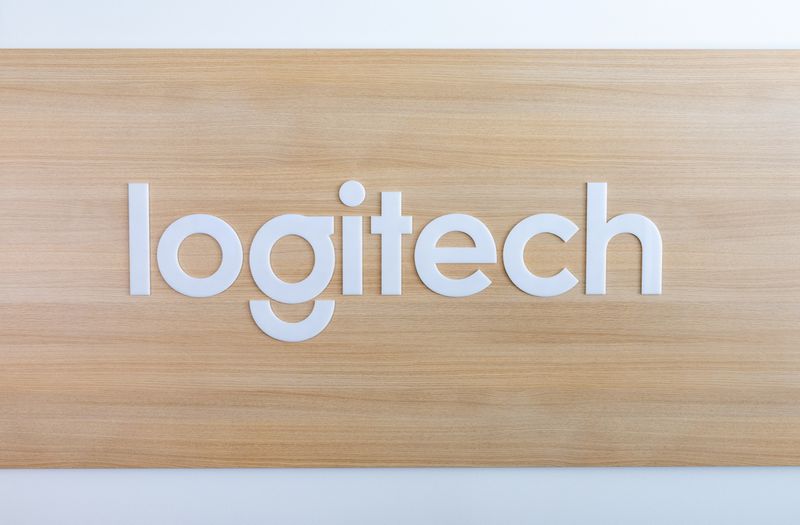 LYNXMPEL6S163_L Logitech excels in quarterly estimates, supported by commercial demand