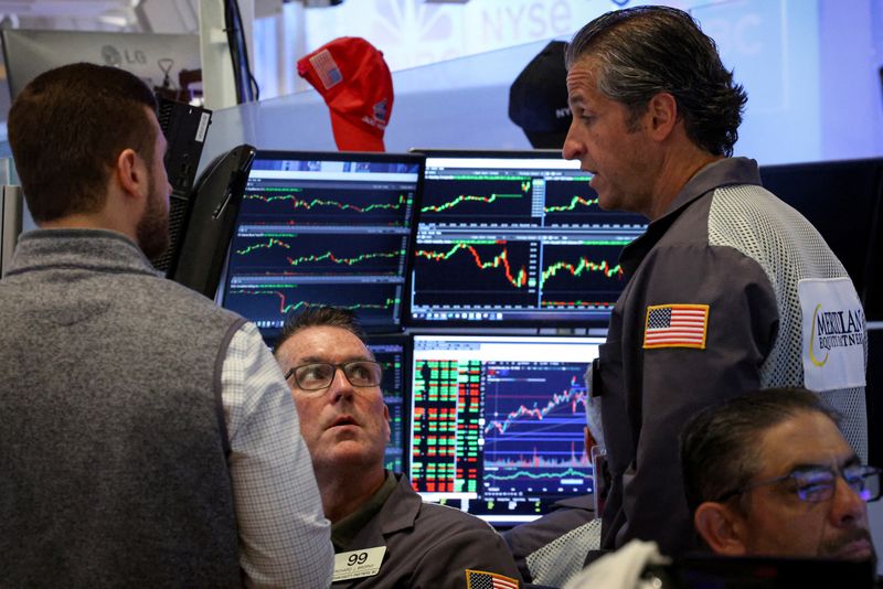 Wall St futures largely unchanged after second-quarter GDP data