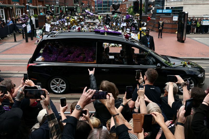&copy; Reuters. Despedida de Ozzy Osbourne em Birminghamn 30/7/2025   REUTERS/Jack Taylor