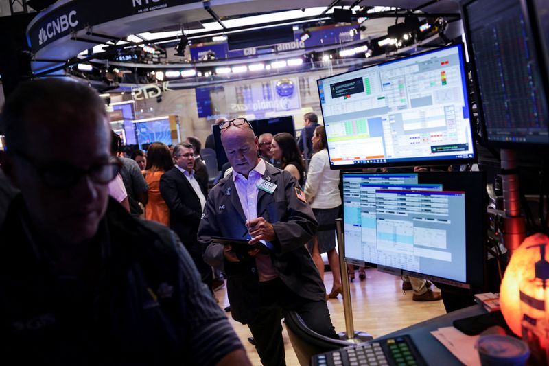 &copy; Reuters. Operadores na bolsa de Nova Yorkn30/07/2025. REUTERS/Jeenah Moon