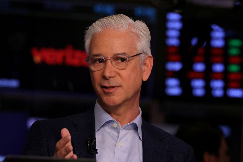 Wells Fargo board to appoint CEO Scharf as chairman