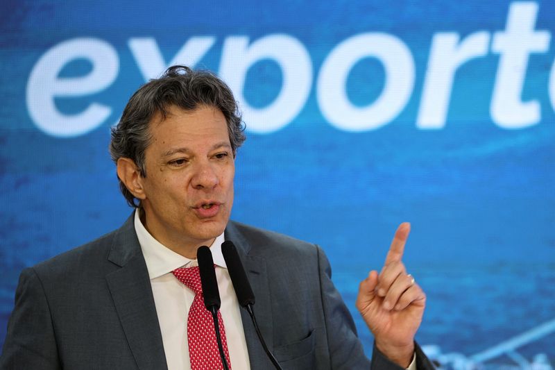 &copy; Reuters. Ministro da Fazenda, Fernando Haddad, discursa durante cerimônia no Palácio do Planalton28/07/2025 REUTERS/Adriano Machado