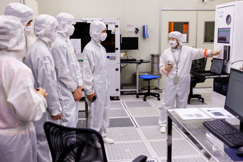 LYNXMPEL7304X_L Taiwan cultivates young talent abroad with summer camps, university courses