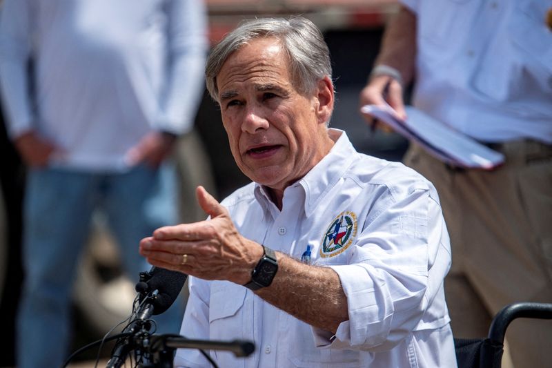 LYNXMPEL730QO_L Texas Governor's orders to arrest the absent Democrats in voting on Monday