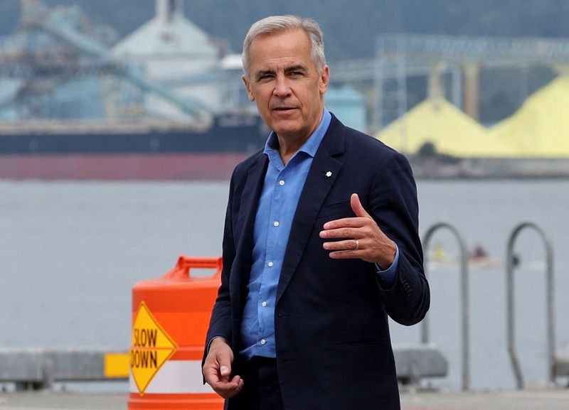 Canada to give lumber industry up to C$1.2 billion in aid to cope with US duties