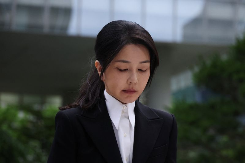 LYNXMPEL7503V_L The former first lady of South Korea, "Sorry", on the graft probe that was afflicted with the presidency of Yoon