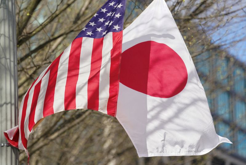 &copy; Reuters. Bandeiras dos EUA e do Japão na Casa Branca, em Washingtonn05/04/2024 REUTERS/Kevin Lamarque