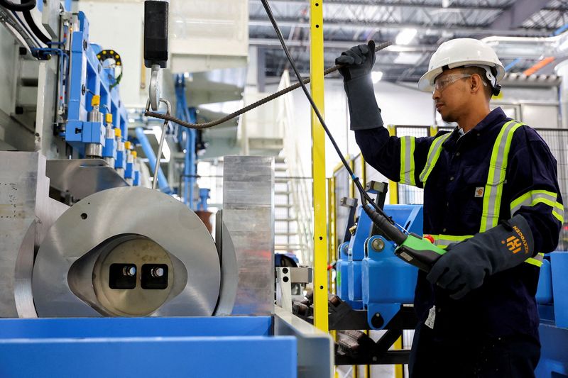 Canada's services PMI rises to eight-month high in July as business confidence improves