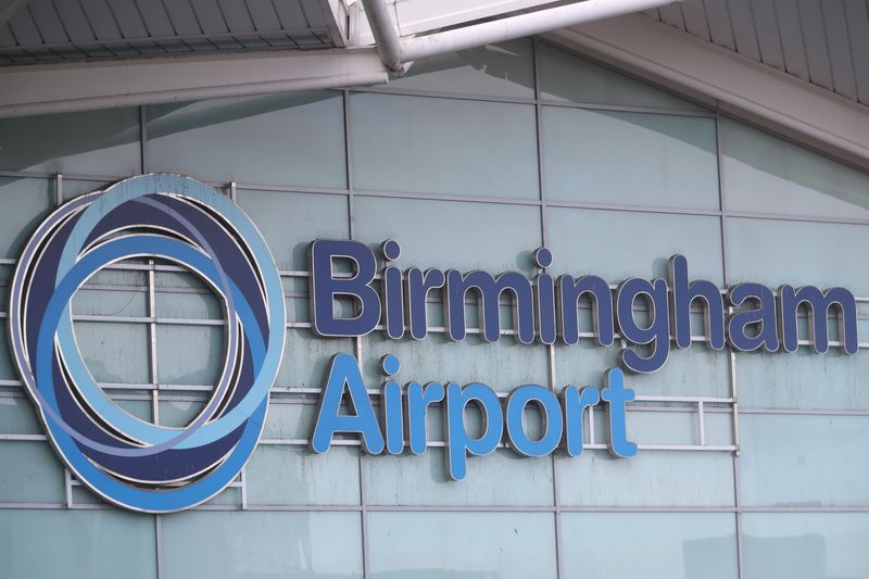 &copy; Reuters. Logo do aeroporto de Birminghamn15/02/2021nREUTERS/Carl Recibe