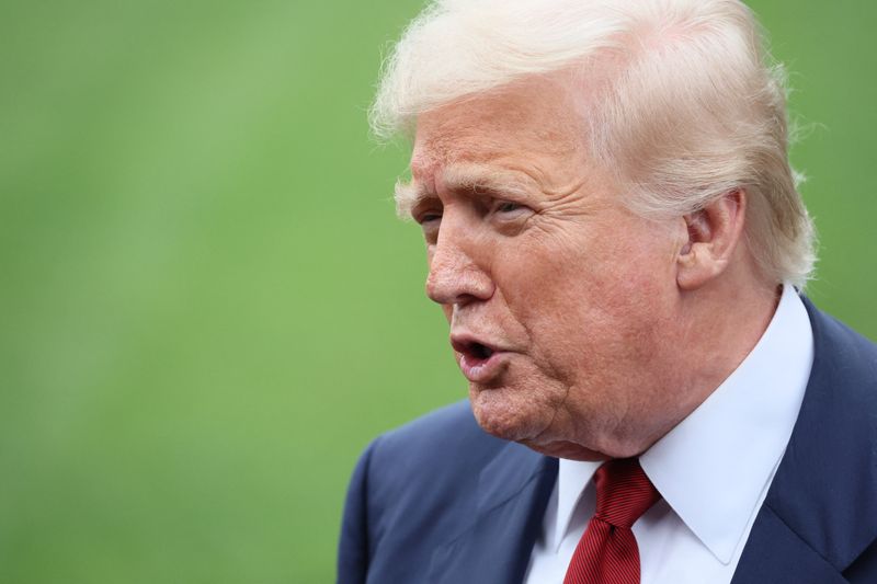 LYNXMPEL7613P_L Trump targets banks with a "Debanking" matter