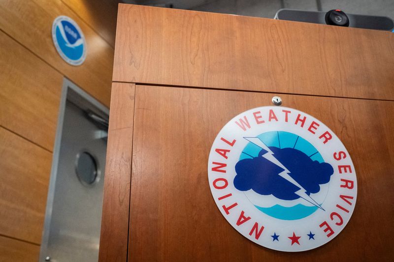 LYNXMPEL7704B_L US National Weather Service to restore hundreds of cuts under Trump