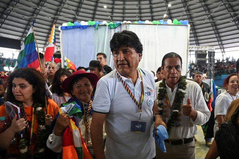 Analysis-Investors betting voters in Bolivia will make a turn to the right
