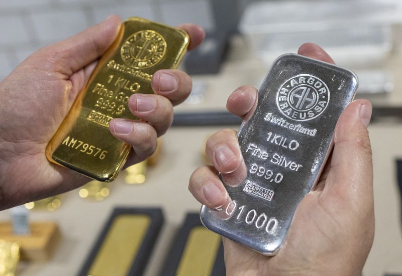 LYNXMPEL770KB_L The White House to clarify the customs tariffs of golden bars where the industry stops alloys