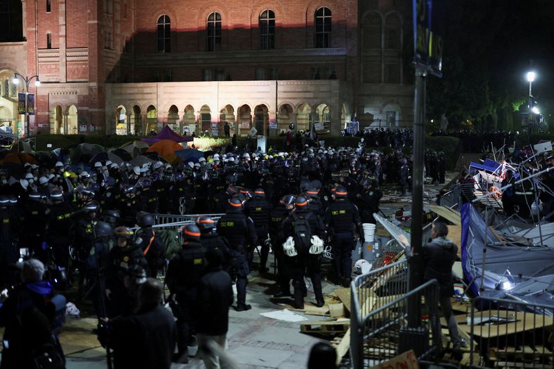 University of California reviews US government's $1 billion UCLA settlement offer