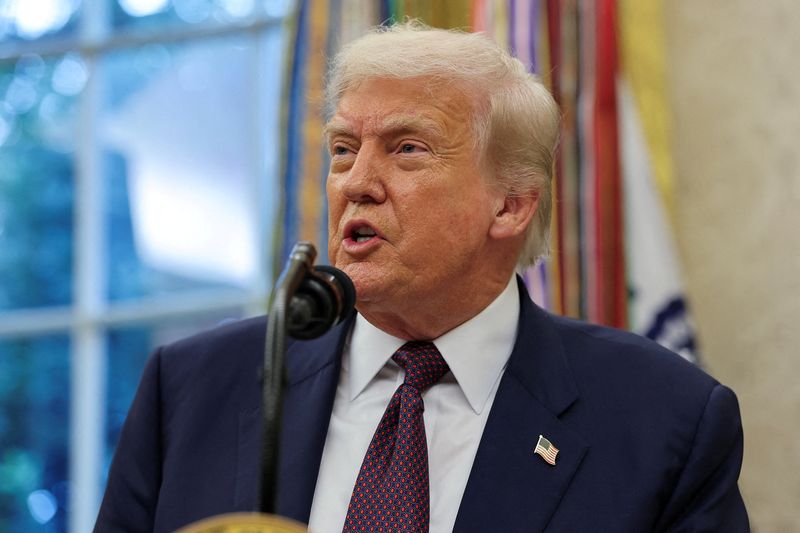 LYNXMPEL79051_L Trump wants to expel the homeless from Washington and send them "away from the capital"