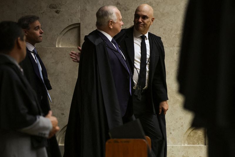 &copy; Reuters.