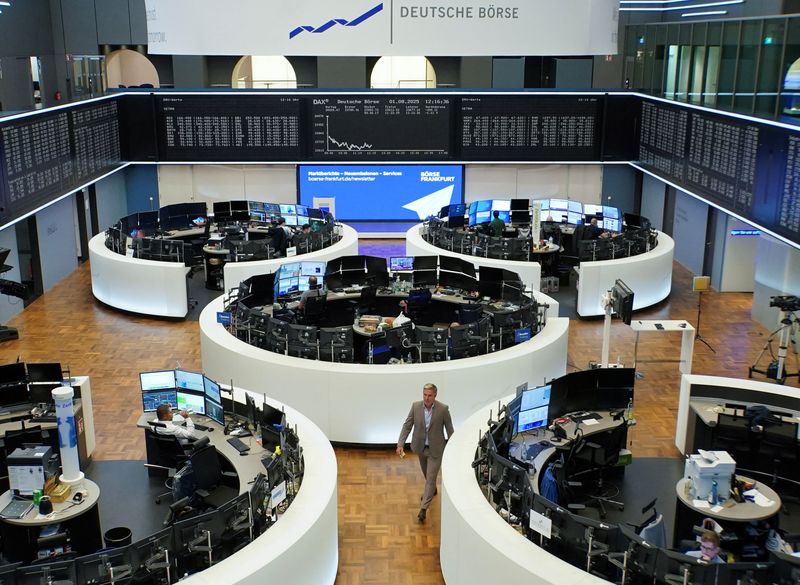 Global markets face shaky week ahead as US pressure mounts on Ukraine