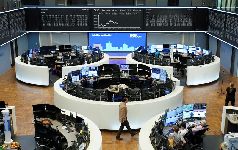 European shares rise as investors weigh potential Russia-Ukraine peace deal