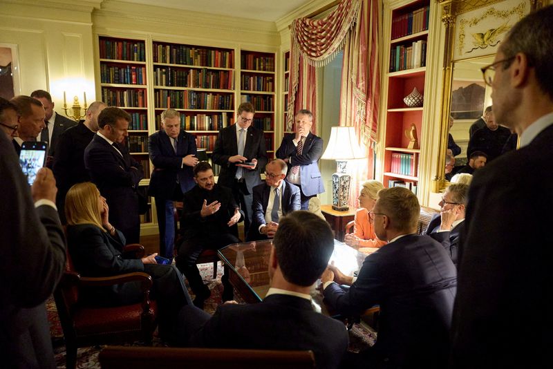 European leaders mull new sanctions on Putin, UK government says