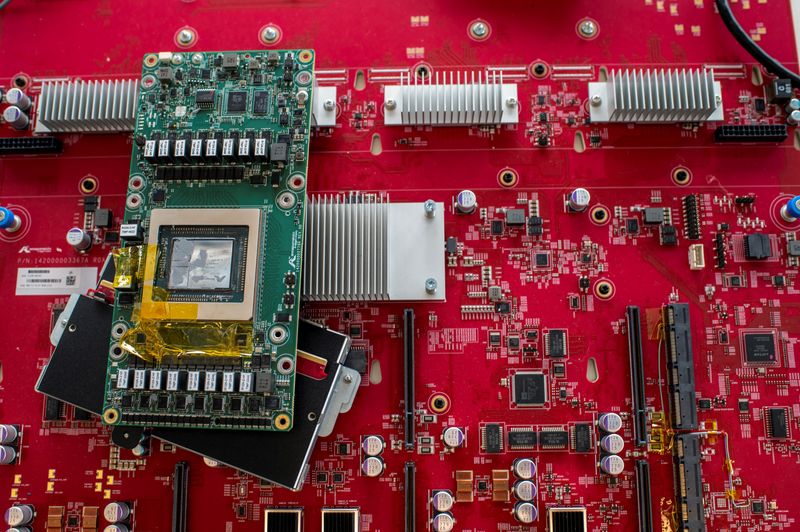 Morning Bid: Tech wrecks the party