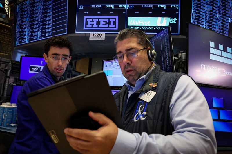 Global Markets Rise Ahead of Powell's Jackson Hole Speech