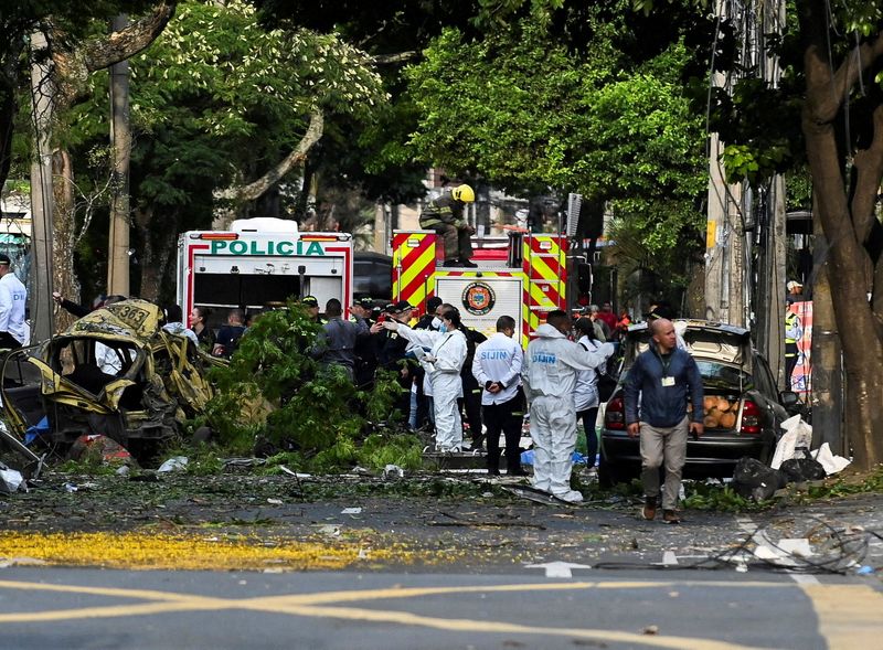 &copy; Reuters. Explosão de veículo em Cali, na Colômbian 21/8/2025   REUTERS/Oswaldo Paez