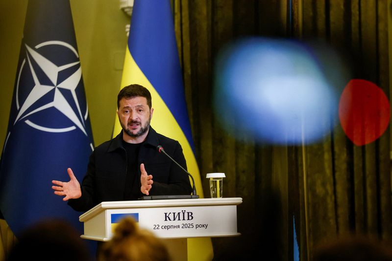 &copy; Reuters. Volodymyr Zelenskiy em Kievn 22/8/2025    REUTERS/Thomas Peter