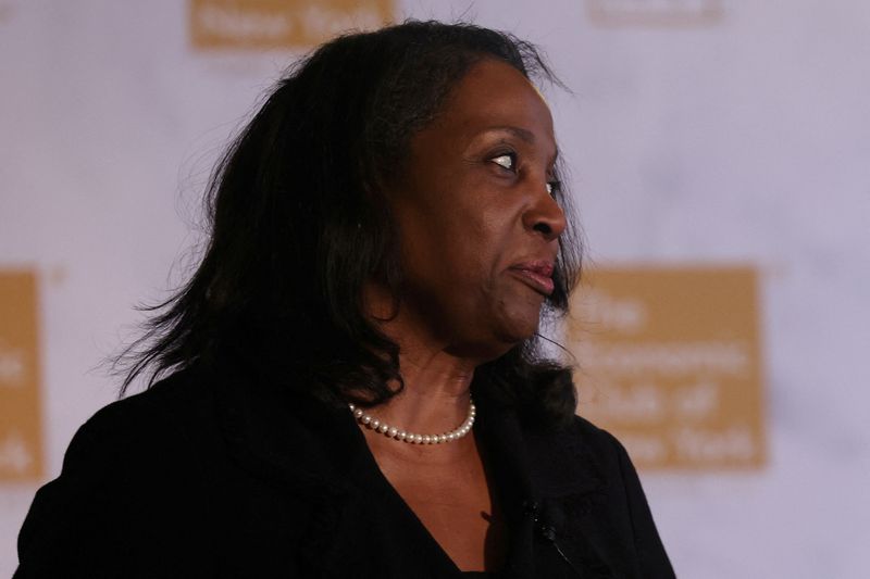 &copy; Reuters. Diretora do Federal Reserve Lisa Cook n25/06/2024. REUTERS/Shannon Stapleton/File Photo