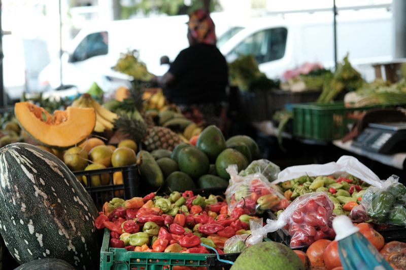 French preliminary inflation at +0.8% in August, slightly below forecast