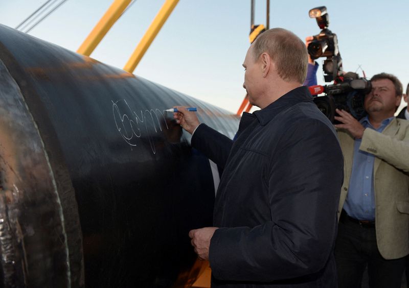 Exclusive-China seeks more Russian gas via old link as new pipeline stalled