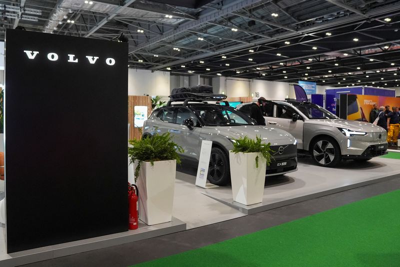 Volvo Cars’ August sales fall 9%