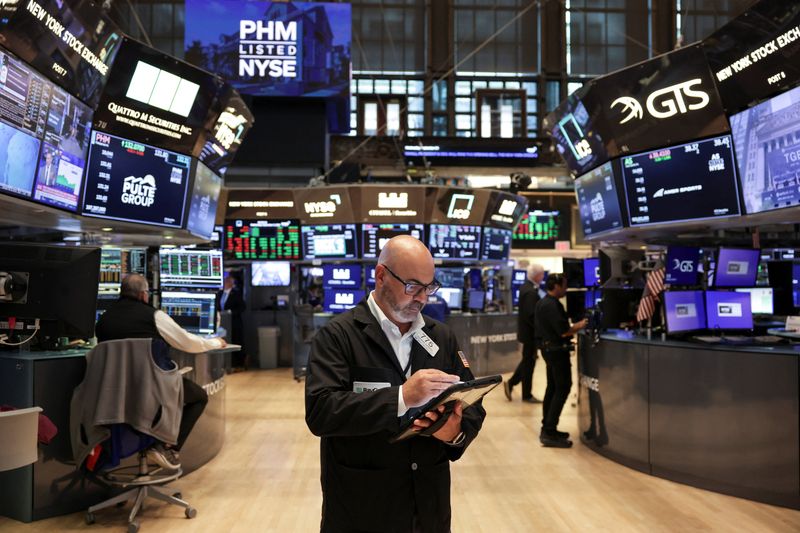 S&P 500 registers record-high close as data keeps rate cut views intact