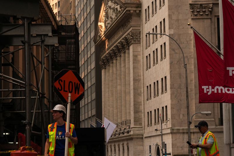US private payrolls miss expectations in August
