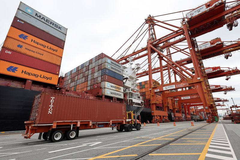 Canada’s trade deficit in July narrows as exports to the US rise